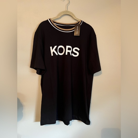 NEW WITH TAG | Black Michael Kors T-Shirt (Size XL) - Picture 1 of 8